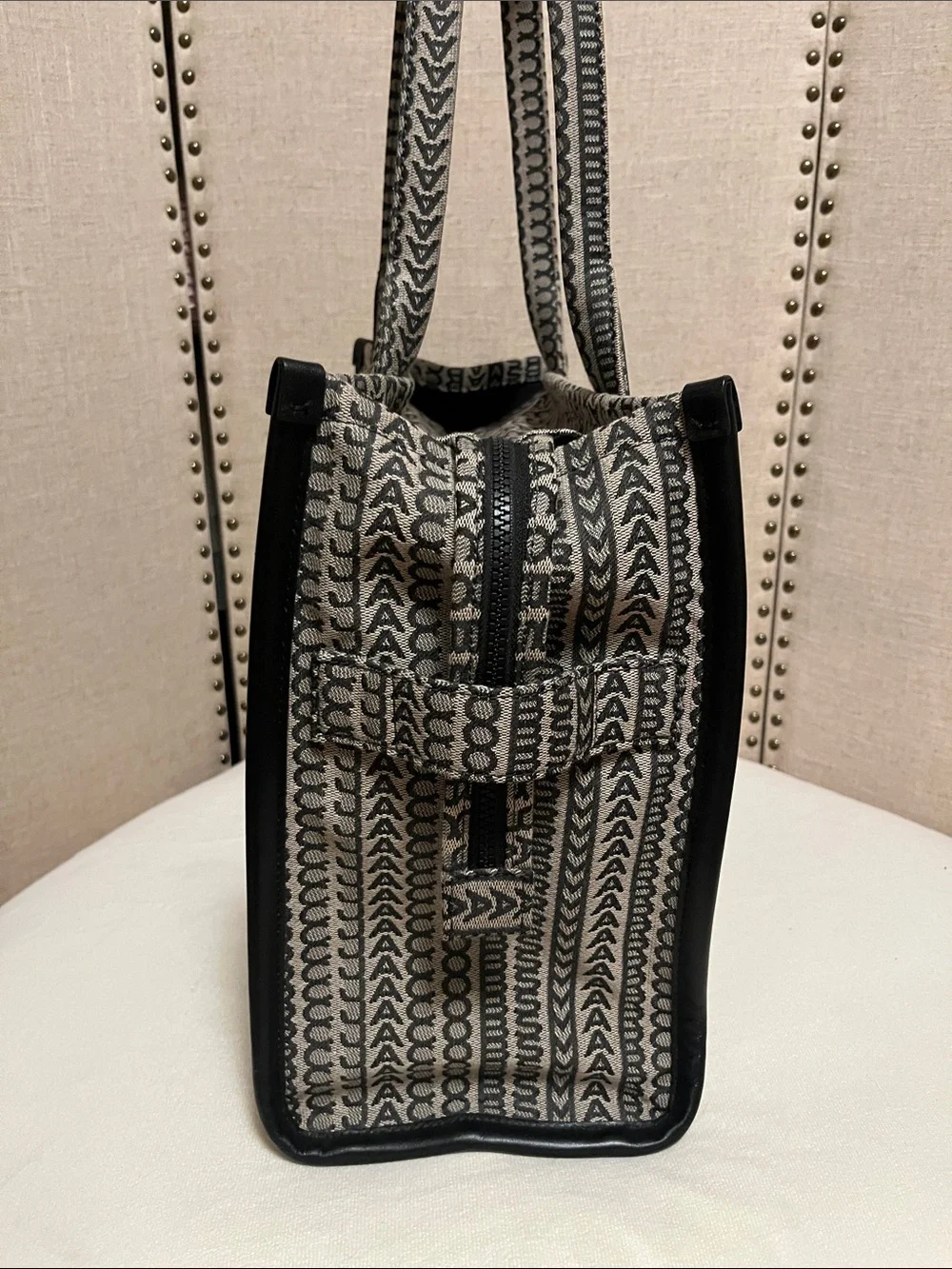 Marc Jacobs Large Jacquard Monogram Tote - Picture 14 of 16